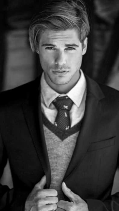 Preppy Flow Hairstyle Looks For Guys