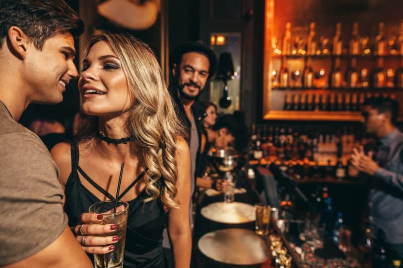 pub crawl rainy day date ideas