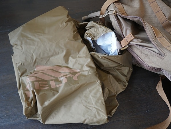 Rain Fly Stow Away Zippered Bottom Pocket Kelty Eagle Backpack