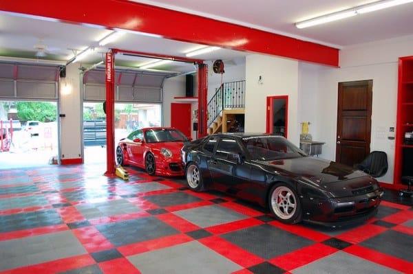 Red Locking Garage Floor Tiles With Unique Pattern