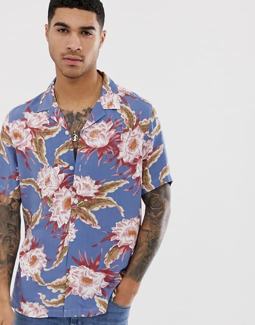 regular fit hawaiian floral shirt in dusty blue