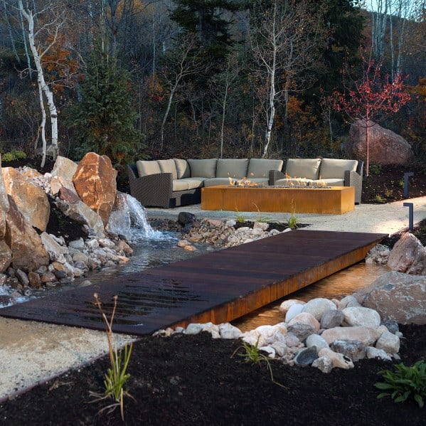 bridge walkway accent