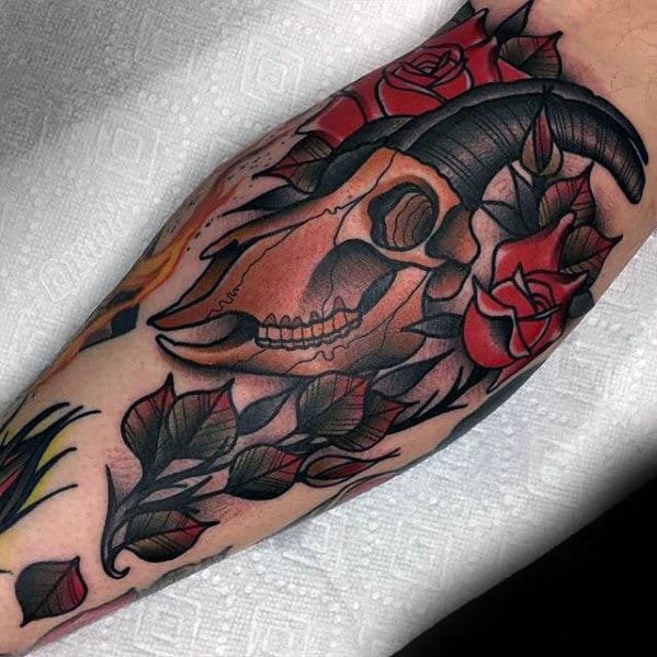 Retro Goat Skull Neo Traditionl Mens Leg Tattoos
