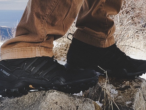 Review Adidas Terrex Swift R2 Mid Gtx Shoes For Men