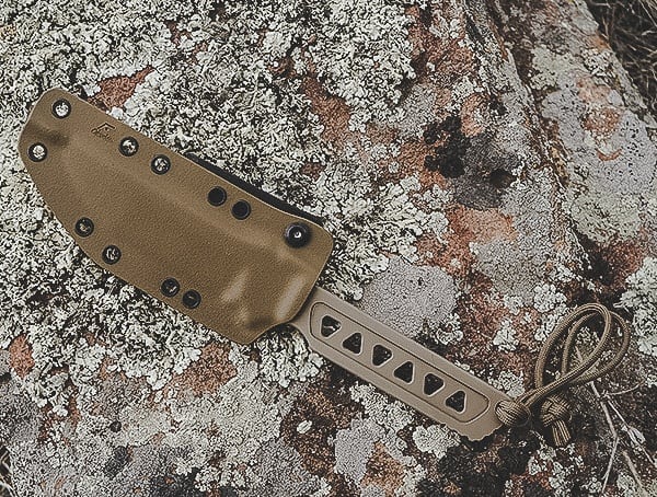 Review Flat Earth Spartan Blades Formido Knife Reviews