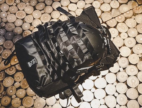 Reviews Chrome Industries Barrage Cargo Backpack