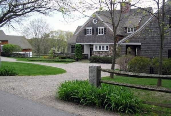 Round Driveway Gravel Design Ideas