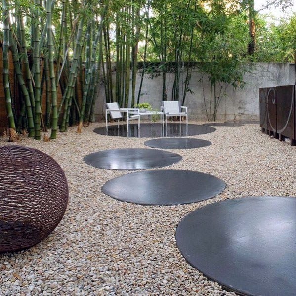 Round Stepping Stones Backyard Walkway Ideas