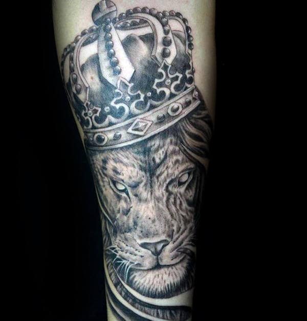 Royal Guys Lion With Crown Forearm Tattoo Designs