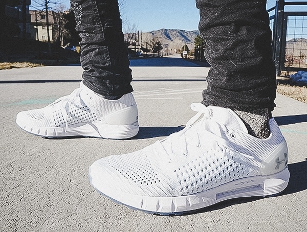 Running Field Test Mens White Breathable Under Armour Sonic Hover Connected Running Shoes