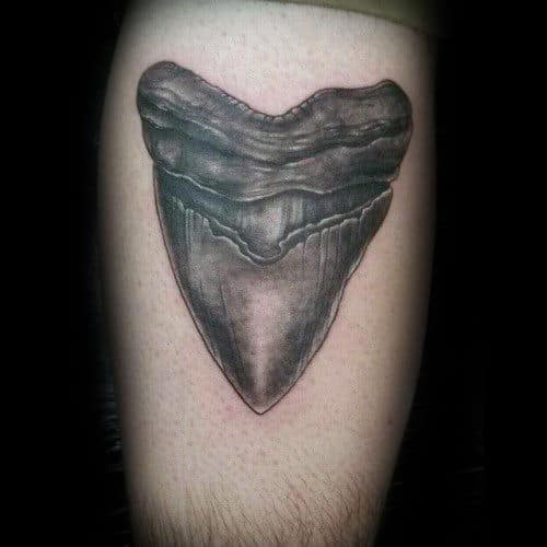 Shaded Black And Gre Yink Male Shark Tooth Thigh Tattoos
