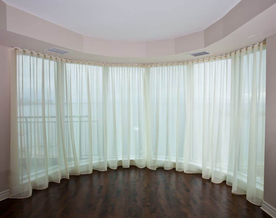 sheer white curtain 