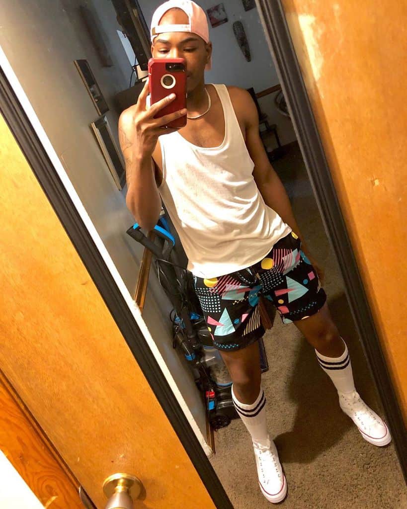 Short 90s Party Fashion