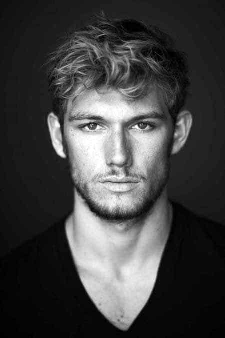 Short Curly Hair Styles For Men