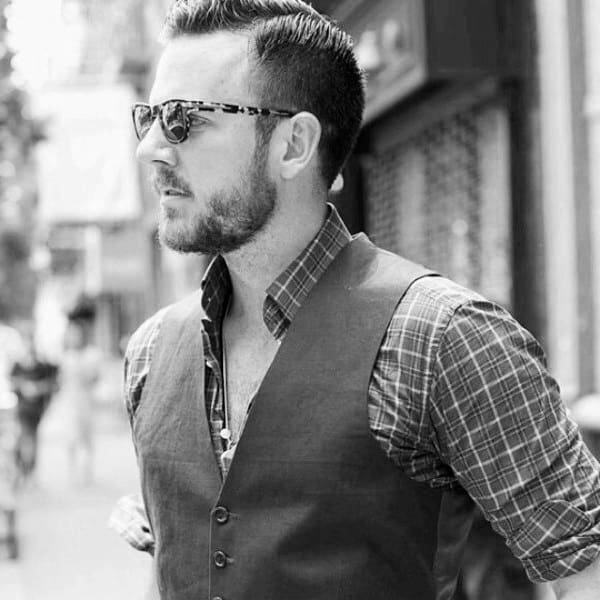 Short Hipster Haircuts Men Hard Part