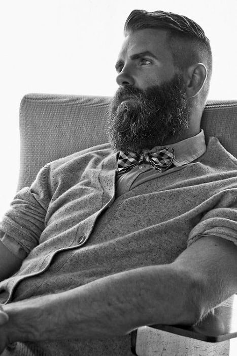 Short Length Mens Undercut Hairstyle With Beard