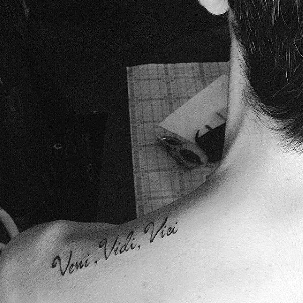 Shoulder Veni Vidi Vici Guys Tattoo
