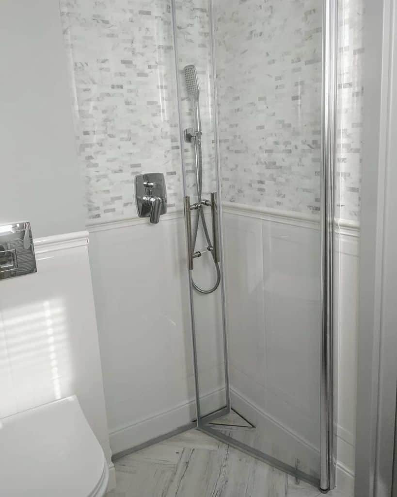 small shower cubicle design