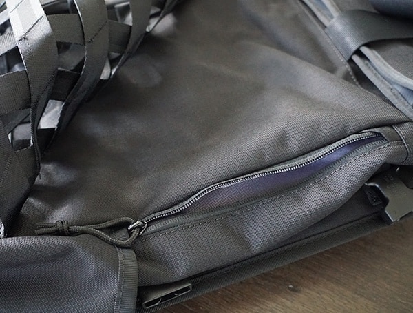 Side Zippered Pocket Chrome Industries Barrage Cargo Backpack