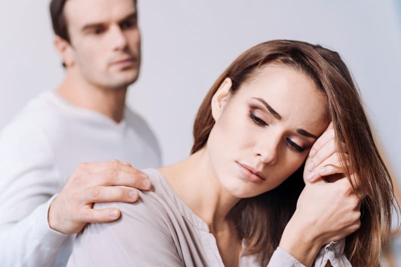 sign you are dating a narcissist is they like be the center of attention