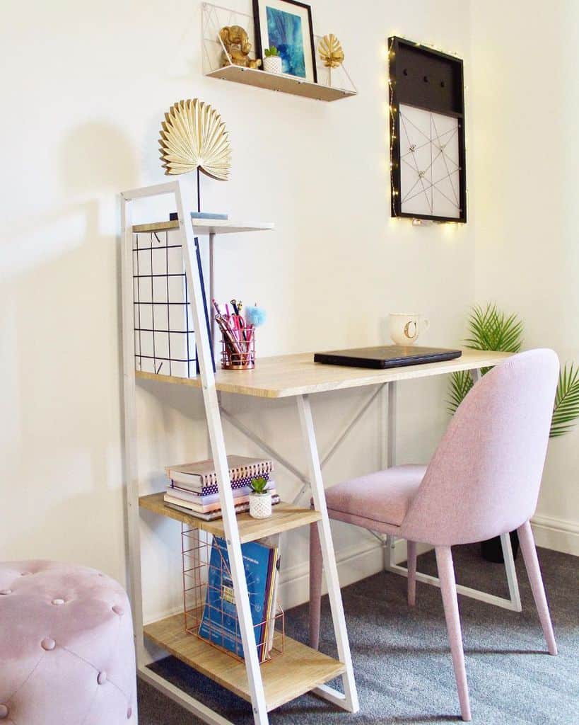 simple desk setup pink chair