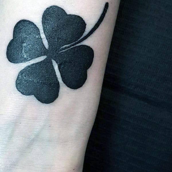 Simple Guys 4 Leaf Clover Tattoo Ideas On Wrist