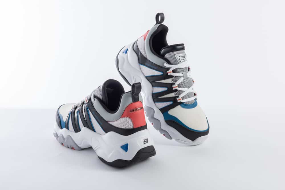 skechers white and black shoes
