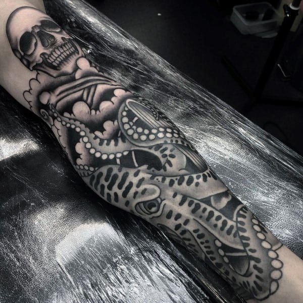 Skull With Cross Bones Mens Kraken Leg Sleeve Tattoos