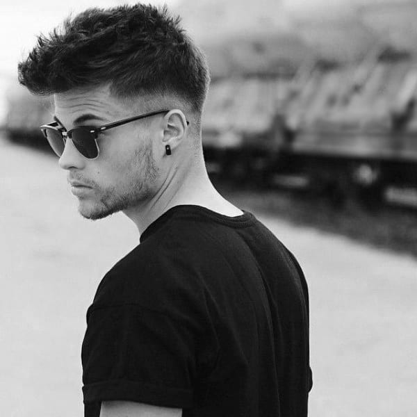 Sleek Mens Short Hairstyles For Wavy Hair