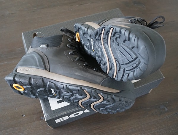 Slip And Chemical Resistant Bogs Foundation Mid Leather Composite Toe Boots Outsole