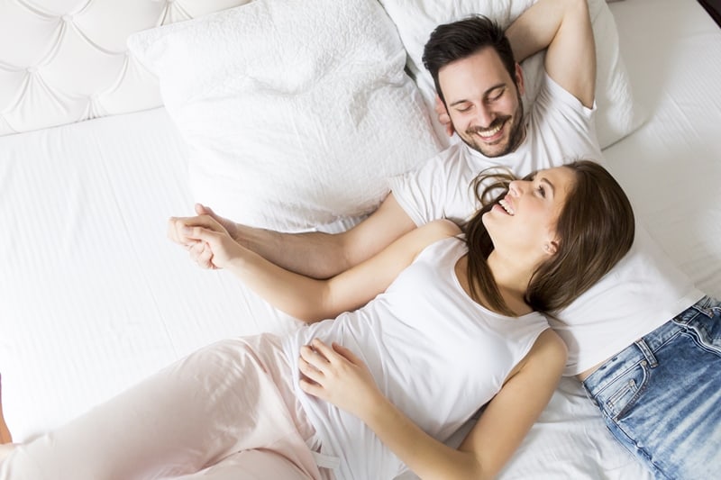 spend the day in bed rainy day date ideas