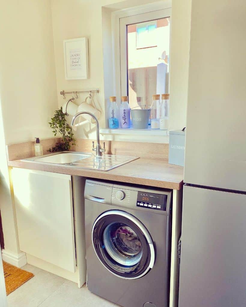 small laundry room