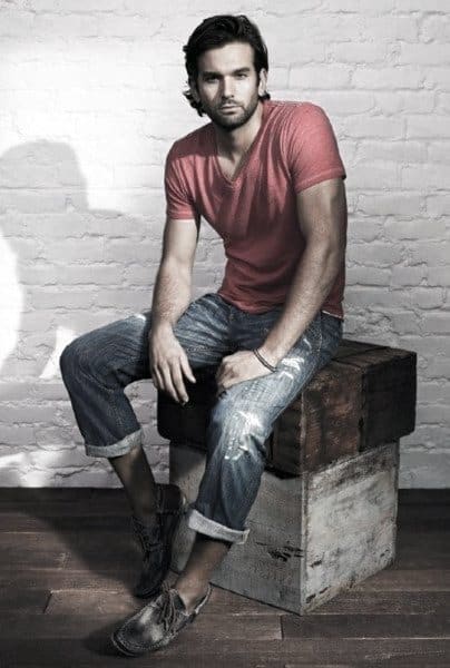 Summer Outfits Style Casual Red T Shirt With Torn Jeans