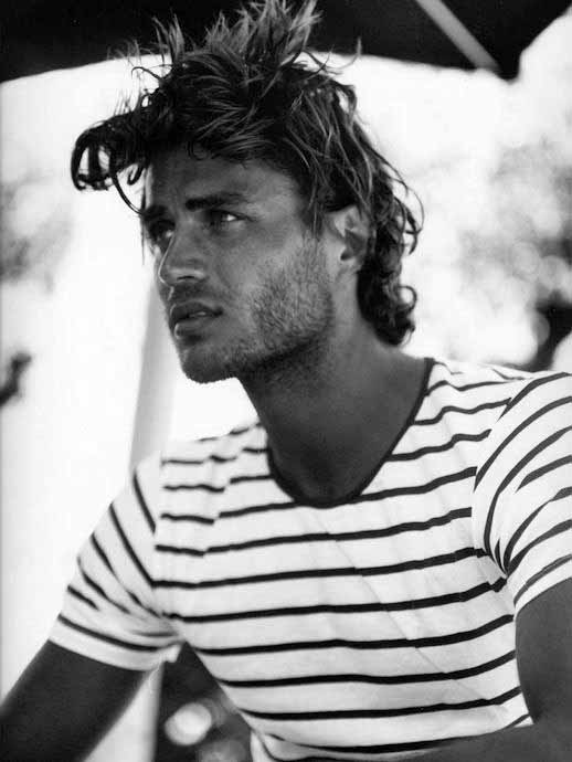 Surfer Hair Cut For Men Medium Length