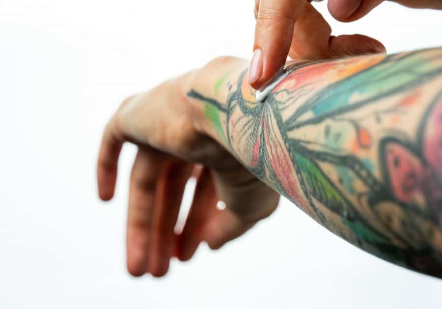 tattoo-aftercare-salve-application