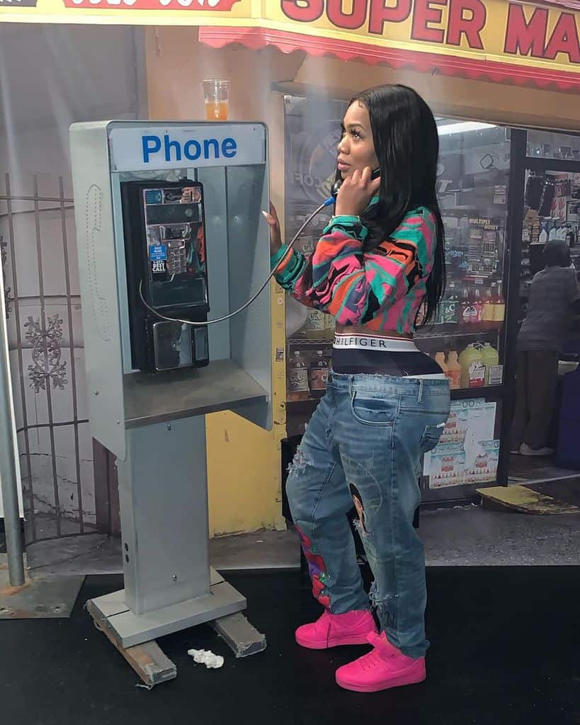 Telephone 90s Party Outfit