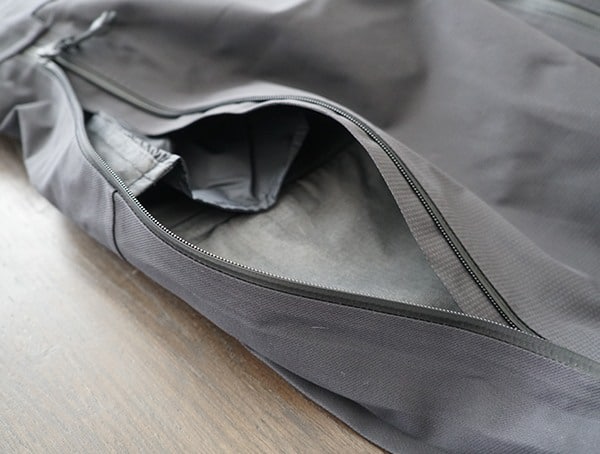 The North Face Fuse Brigandine Mens Skiing Bib Side Opening Zipper