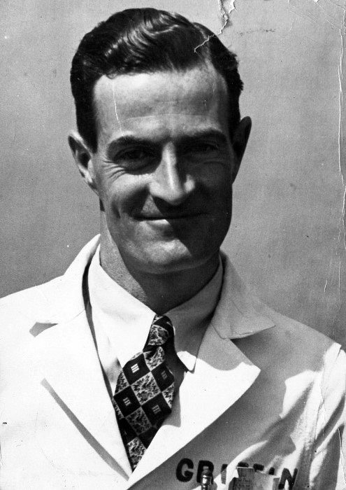 Thick Hair Slicked Back Mens Traditional 1940s Hairstyles