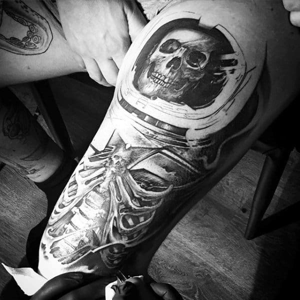 Thigh Mens Tattoos Of Skeleton In Astronaut Suit