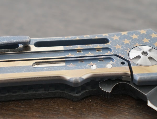 Titanium Frame Folding Knives Darrel Ralph Dominator Ventilator Carbon Fiber Ii With Flag