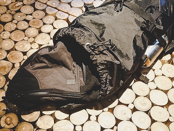 Topo Designs Klettersack Backpack Review With Fleece Hoddie Inside