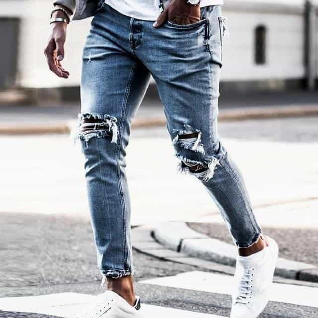 These torn and faded skinny jeans are the epitome of Korean street fashion