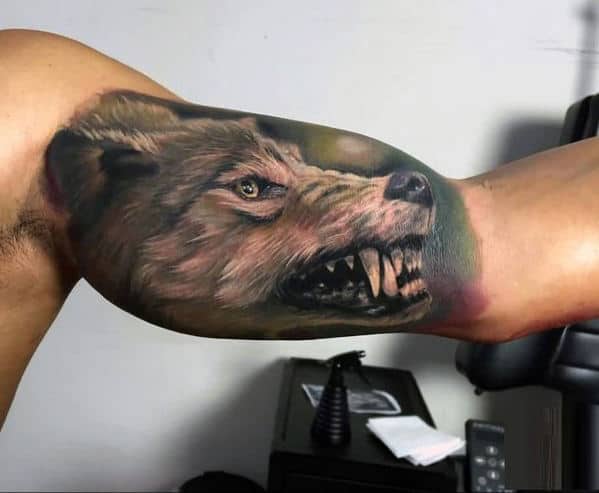 Ultra Realistic Mens 3d Growing Wolf Quarter Sleeve Tattoo