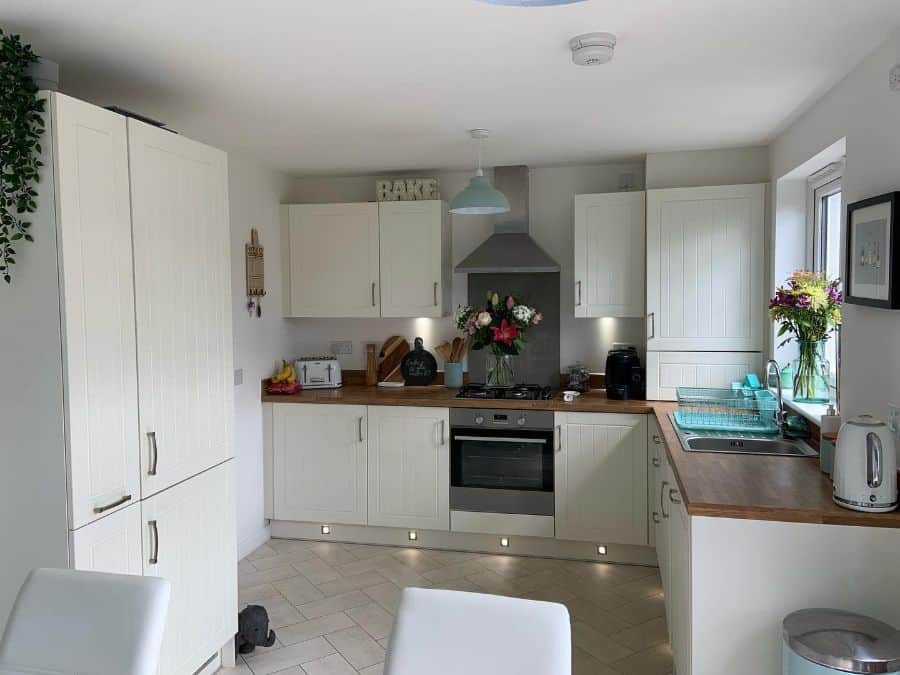 white cabinet kitchen under cabinet led lighting