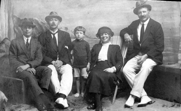 Unique 1920s Fashion For Men