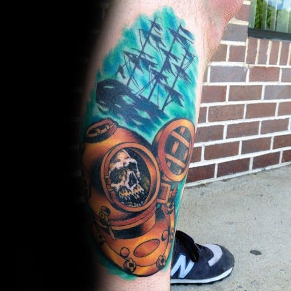 Unique Mens Skull Sunken Ship Diving Helmet Tattoos On Leg