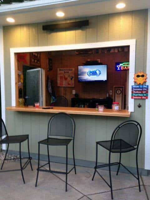 Unique Pub Shed Bar Ideas