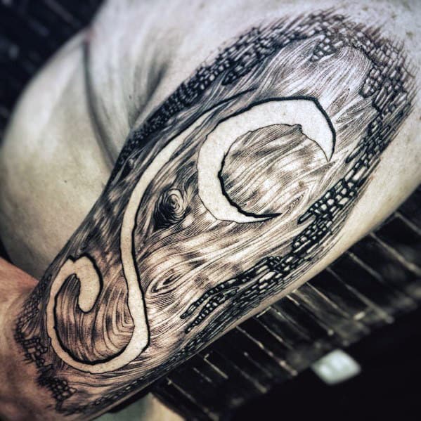 Unusual Carved Tree Trunk Mens 3d Half Sleeve Tattoos