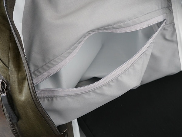 Unzipped Inner Compartment Arcteryx Granville 16 Zip Backpack