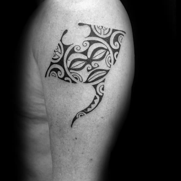 Upper Arm Hawaiian Tribal Manta Ray Tattoo Design On Man